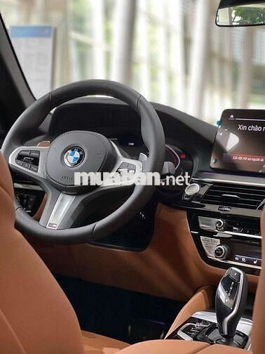 BMW 520i M Sport Đen 5 chỗ