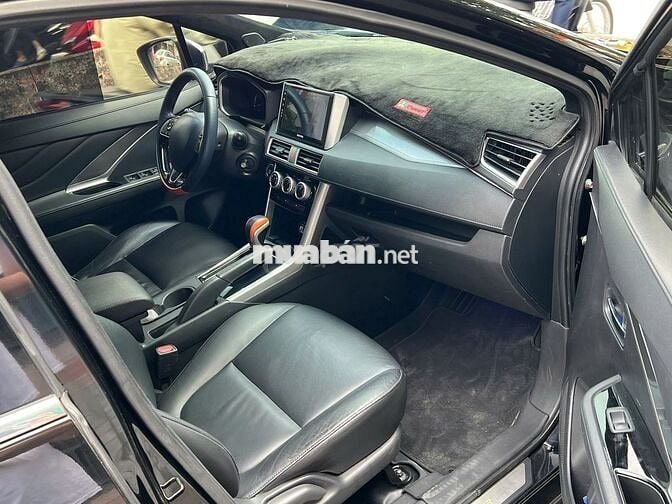 Mitsubishi Xpander AT 2021 màu đen cọp
