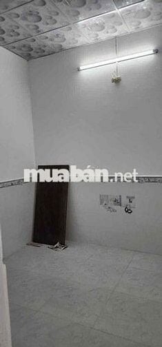 Cho thuê nhà nguyên căn 81m2 tại Long Xuyên, An Giang, chỉ 4 triệu