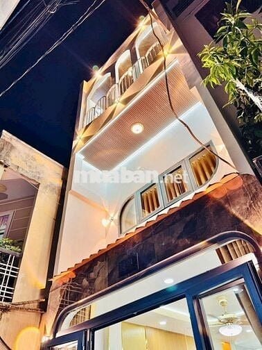 TRUNG TÂM PHÚ NHUẬN - NHÀ ĐẸP FULL NỘI THẤT 3 TẦNG 31M2 4 PN HẺM 3M