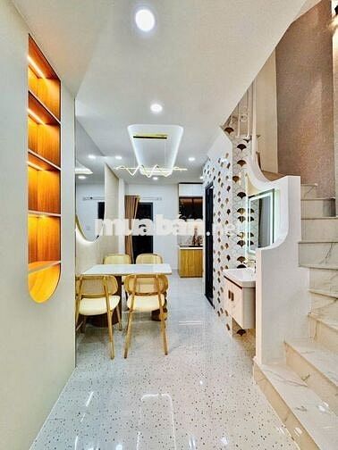 TRUNG TÂM PHÚ NHUẬN - NHÀ ĐẸP FULL NỘI THẤT 3 TẦNG 31M2 4 PN HẺM 3M