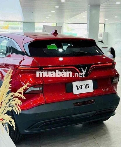 Bán VinFast VF6 Eco Trắng mới 100% Tặng TM +PK