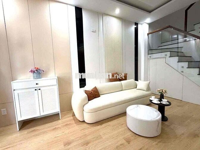 cho thuê nhà đẹp NGUYỄN HOÀNG - 2pn full Nội thất xịn sò
