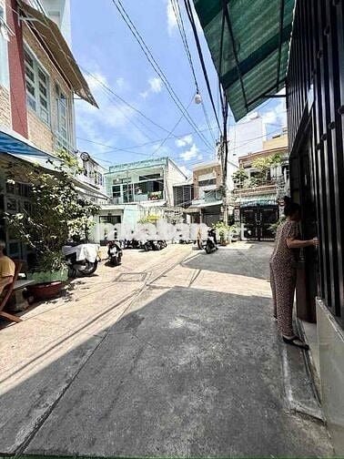 BÁN NHÀ NHỎ 29M2, TRƯỚC NHÀ RỘNG 6M, CHỈ 3.55T, Đ.NGUYỄN TẤT THÀNH,
