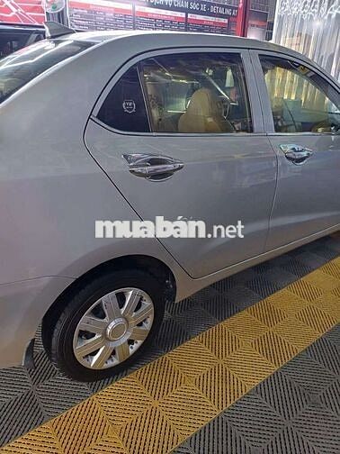 Hyundai Grand i10 Số sàn Bạc 256.504 km