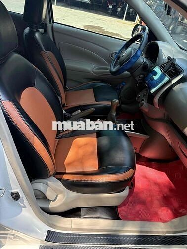 Nissan Sunny Trắng Số sàn 5 chỗ