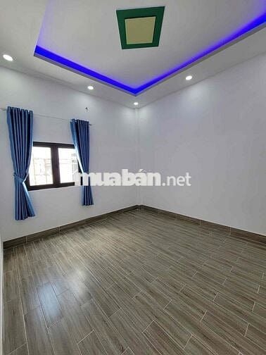 nhà đối diện giáo xứ ngã ba Mỹ hạnh