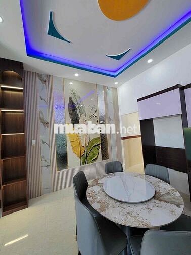 nhà đối diện giáo xứ ngã ba Mỹ hạnh