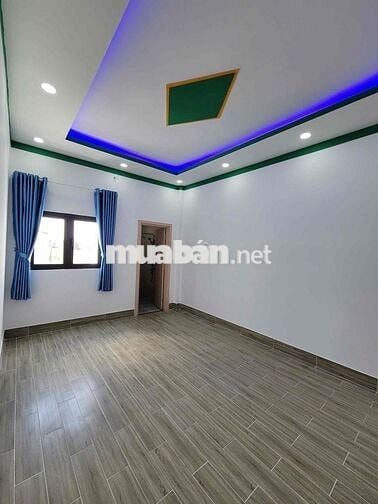 nhà đối diện giáo xứ ngã ba Mỹ hạnh