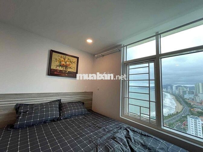 Corner apartment 2 bedrooms for rent in Muong Thanh river