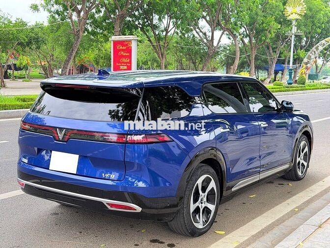 CẦN BÁN VINFAST VF9 PLUS 2023 - XE GIA ĐÌNH