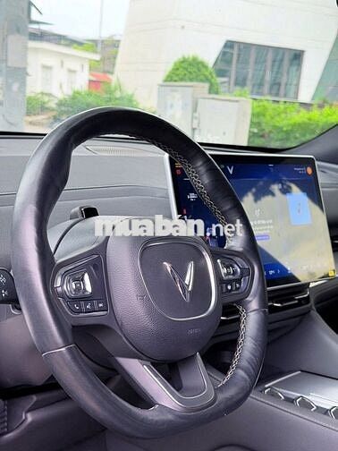 CẦN BÁN VINFAST VF9 PLUS 2023 - XE GIA ĐÌNH