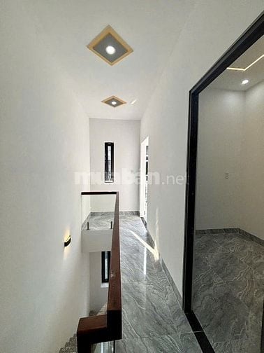 Chạy Thận Bán Gấp Nhà Lầu Mới Xây 4x11 Chỉ 525 Triệu