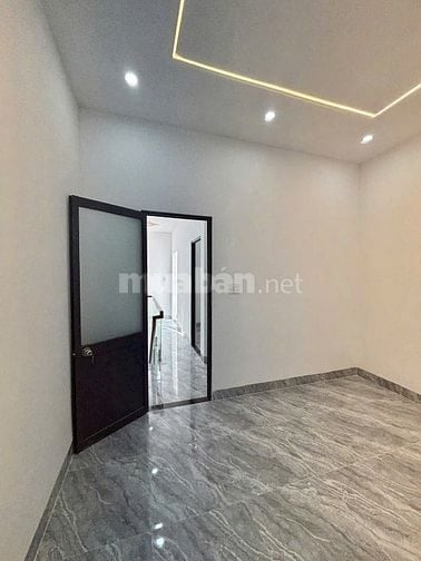 Chạy Thận Bán Gấp Nhà Lầu Mới Xây 4x11 Chỉ 525 Triệu