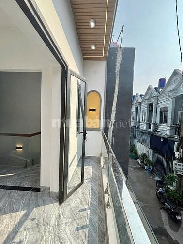 Chạy Thận Bán Gấp Nhà Lầu Mới Xây 4x11 Chỉ 525 Triệu
