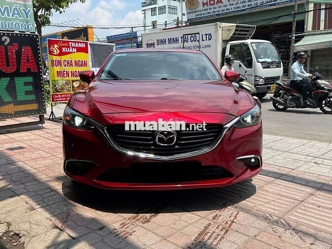 Mazda 6 model 2020 màu đỏ, máy 2.0 siêu êm