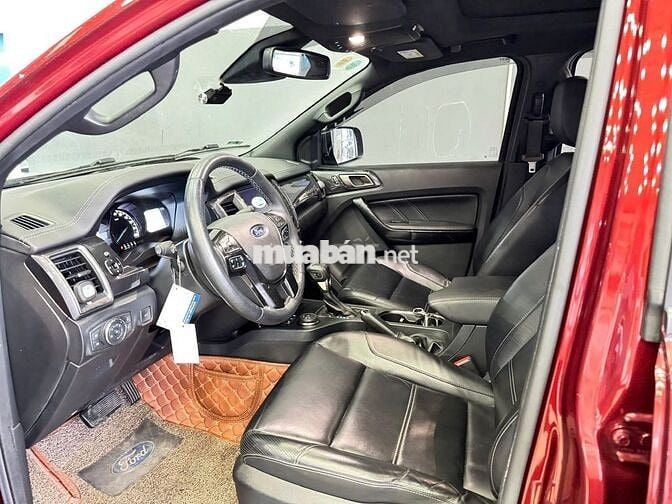 Ford Everest Titanium 4x4 2020 55.000km Đỏ