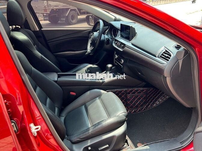 Mazda 6 model 2020 màu đỏ, máy 2.0 siêu êm