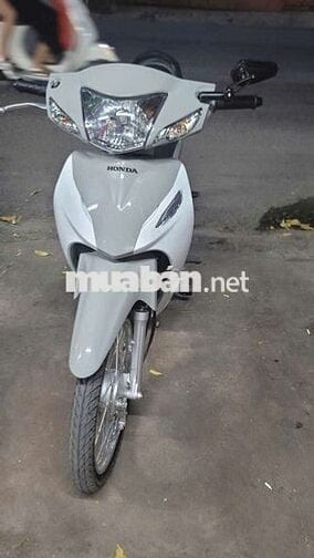 Honda Wave RSX 2026 Xám trắng 27 km