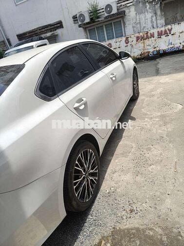 Kia K3 2024 Trắng Việt Nam