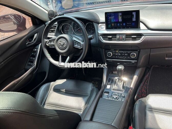 Mazda 6 model 2020 màu đỏ, máy 2.0 siêu êm