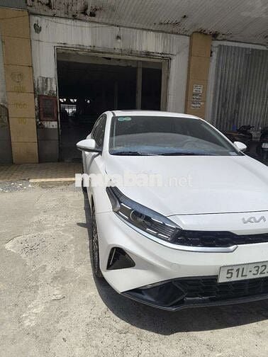 Kia K3 2024 Trắng Việt Nam