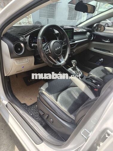 Kia K3 2024 Trắng Việt Nam