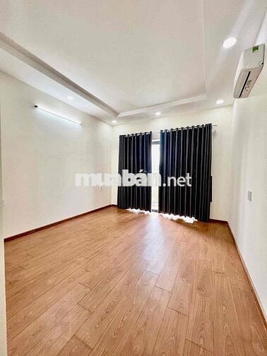 Cho Thuê Nhà Gần Nguyễn Văn Thệ DT 250m2 1Trệt 3Lầu 4Pn 5Wc Hẻm Tải