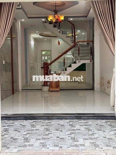 HÀNG NGỘP BÁN TRONG 3 NGÀY NHÀ TRỆT 2 LẦU HOÀN CÔNG DT 60m FULL THỔ