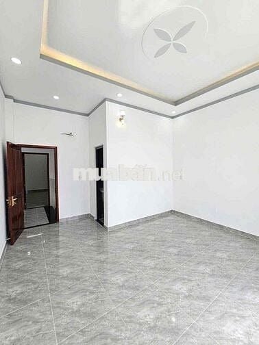 CHÍNH CHỦ CẦN BÁN MT KINH DOANH GẦN CHỢ DĨ AN NHÀ MỚI XÂY KIÊN CỐ