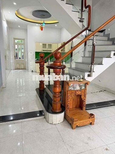 HÀNG NGỘP BÁN TRONG 3 NGÀY NHÀ TRỆT 2 LẦU HOÀN CÔNG DT 60m FULL THỔ