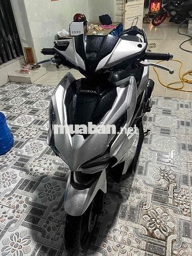 Honda Air Blade 125 2024 Bạc