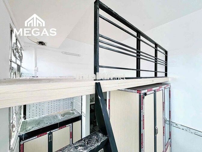 RỘNG 28m2  MỚI 100% NGAY VÒNG XOAY PHÚ LÂM CÓ THANG MÁY