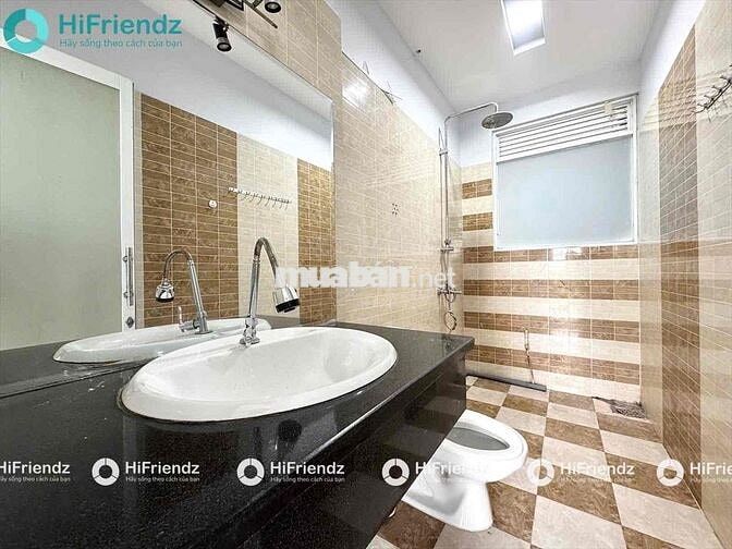 Cho Thuê Căn Hộ Bancol Máy Giặt Riêng RỘNG 27m2 Ngay Chợ Hoà Hưng Q10
