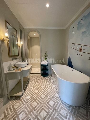 Chỉ 4.4 tỷ nhận ngay nhà liền kề 5 tầng có hầm, vỉa hè 3m đường 17m.
