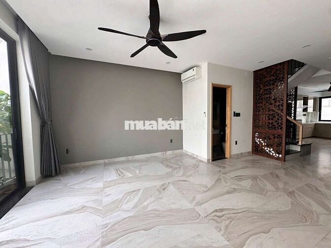 Villa Hoàng Hoa Thám_ 5 Tầng _ 6 Phòng Sang Trọng_ ÔTô Vào Nhà 
