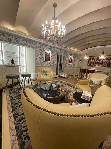 Chỉ 4.4 tỷ nhận ngay nhà liền kề 5 tầng có hầm, vỉa hè 3m đường 17m.