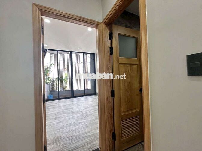 Villa Hoàng Hoa Thám_ 5 Tầng _ 6 Phòng Sang Trọng_ ÔTô Vào Nhà 