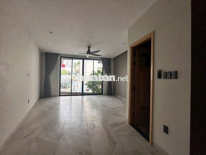 Villa Hoàng Hoa Thám_ 5 Tầng _ 6 Phòng Sang Trọng_ ÔTô Vào Nhà 