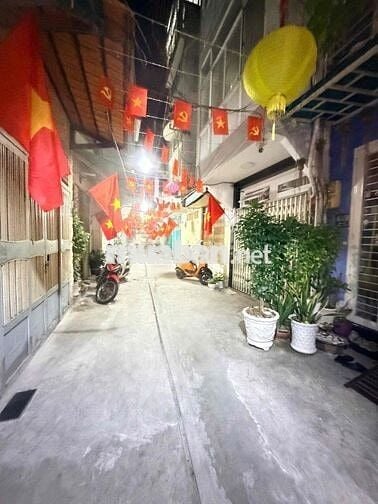 Cho thuê nhà nguyên căn Đường Vườn Chuối P4 Quận 3