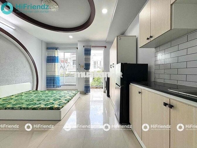Cho Thuê Căn Hộ Bancol Máy Giặt Riêng RỘNG 27m2 Ngay Chợ Hoà Hưng Q10
