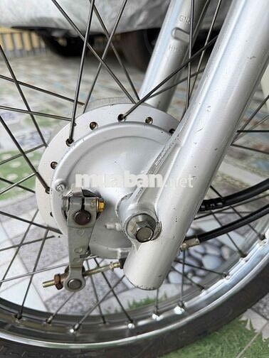 Honda Dream II Thái Lan Nâu Trắng