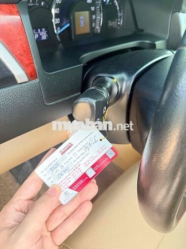 Toyota Camry 2.0E Model 2013 12 vạn xịn