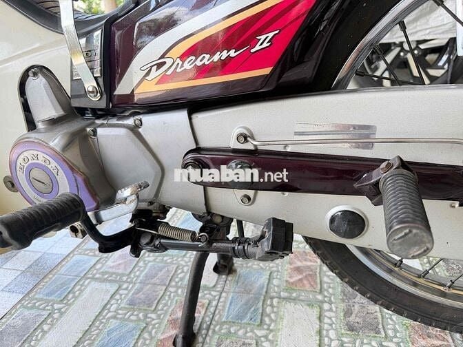 Honda Dream II Thái Lan Nâu Trắng