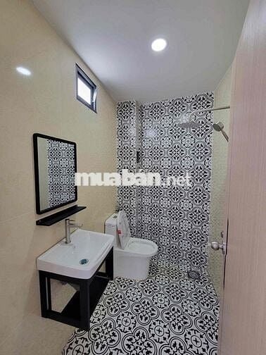 5X22 sổ hồng bao ra sổ Giá bán mềm  Full thổ 1 lầu 4 phòng  Đường bê t