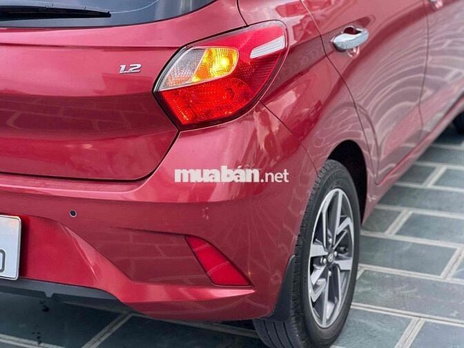 Hyundai i10 AT 2022 15000 km Đỏ Tự động
