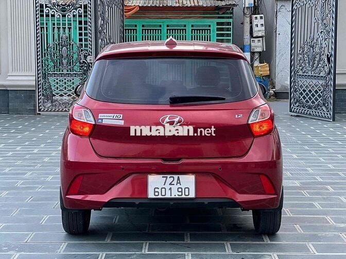 Hyundai i10 AT 2022 15000 km Đỏ Tự động