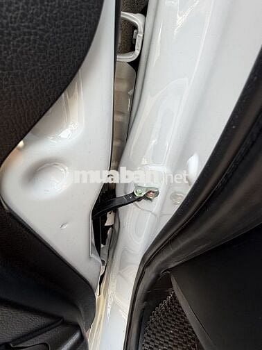 Mitsubishi Triton GLX 4x2 STD 2021 Trắng 23000km
