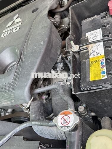 Mitsubishi Triton GLX 4x2 STD 2021 Trắng 23000km