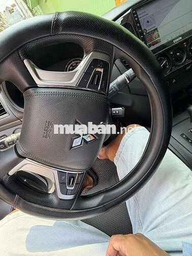 Mitsubishi Triton GLX 4x2 STD 2021 Trắng 23000km